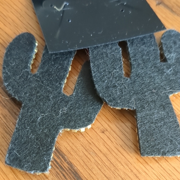 `🌈Colorful Beaded Cactus Earrings - Picture 4 of 5